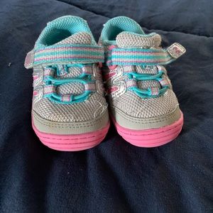 Toddler girl’s sneakers